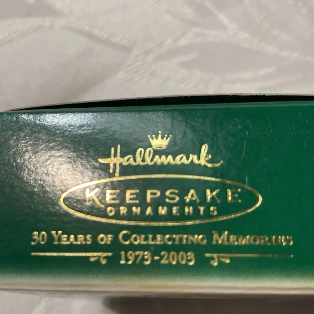 NIB HALLMARK Keepsake miniature Orn. TWEETY BIRD w/candy cane $15 - Picture 3 of 5
